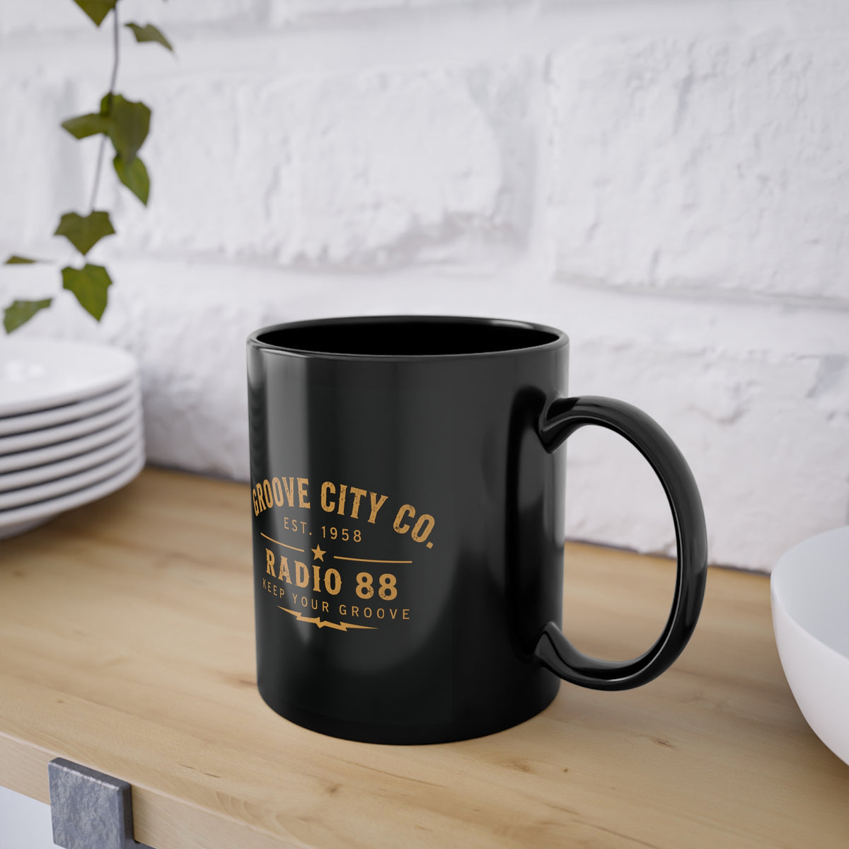 Groove City Radio 88 – Black Ceramic Mug, 11 oz